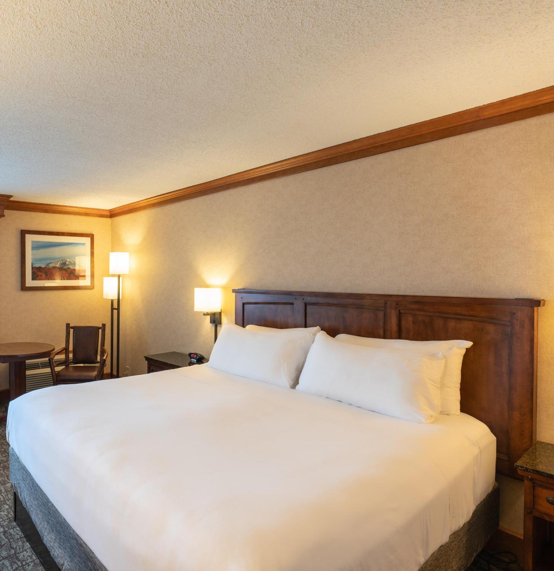 Crowne Plaza Lake Placid By Ihg Zewnętrze zdjęcie